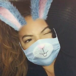 Meet your Posher, Delsa